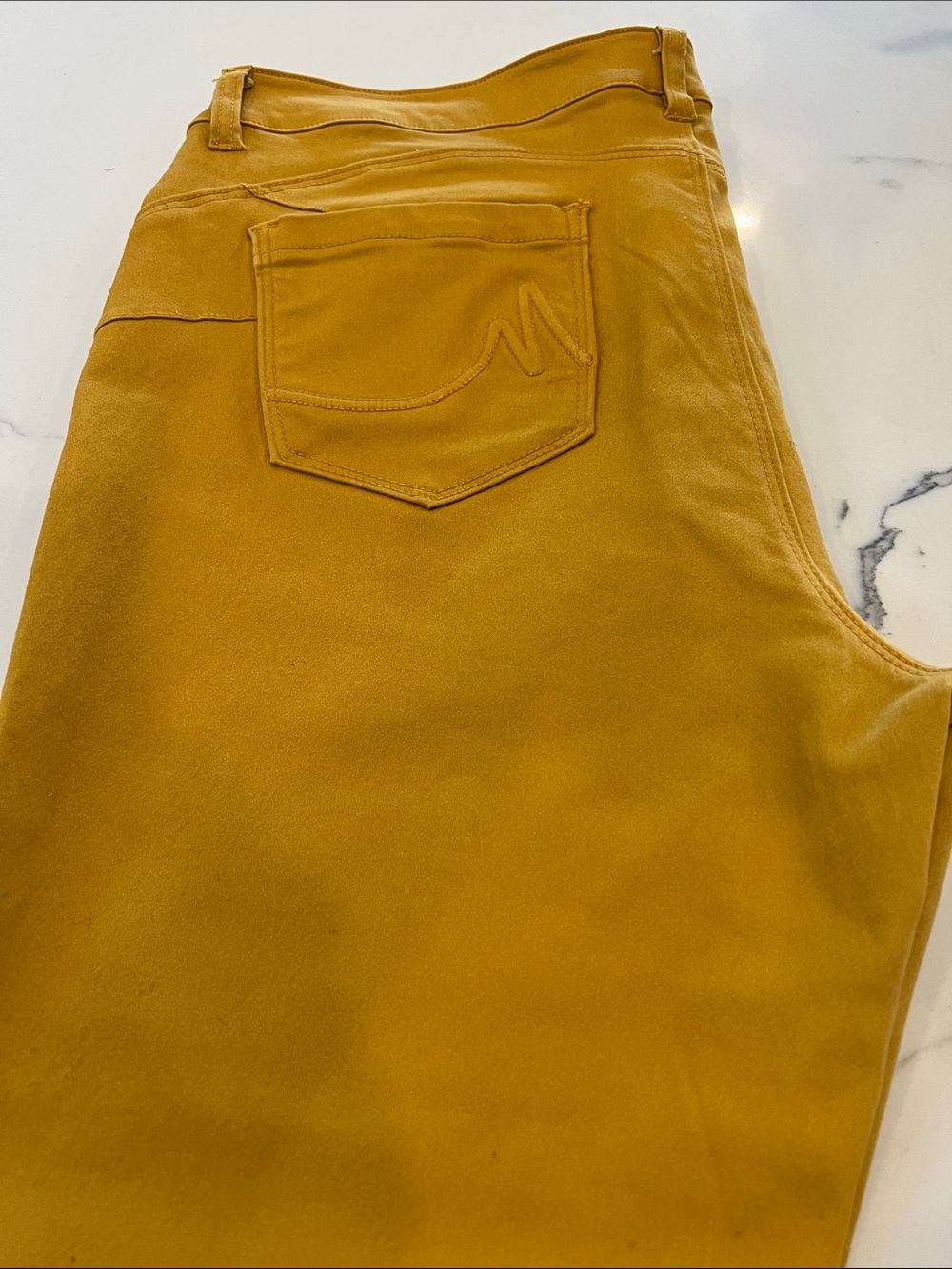 High-Rise Women’s Mustard Yellow Jeans - Sleek Pocket Detail